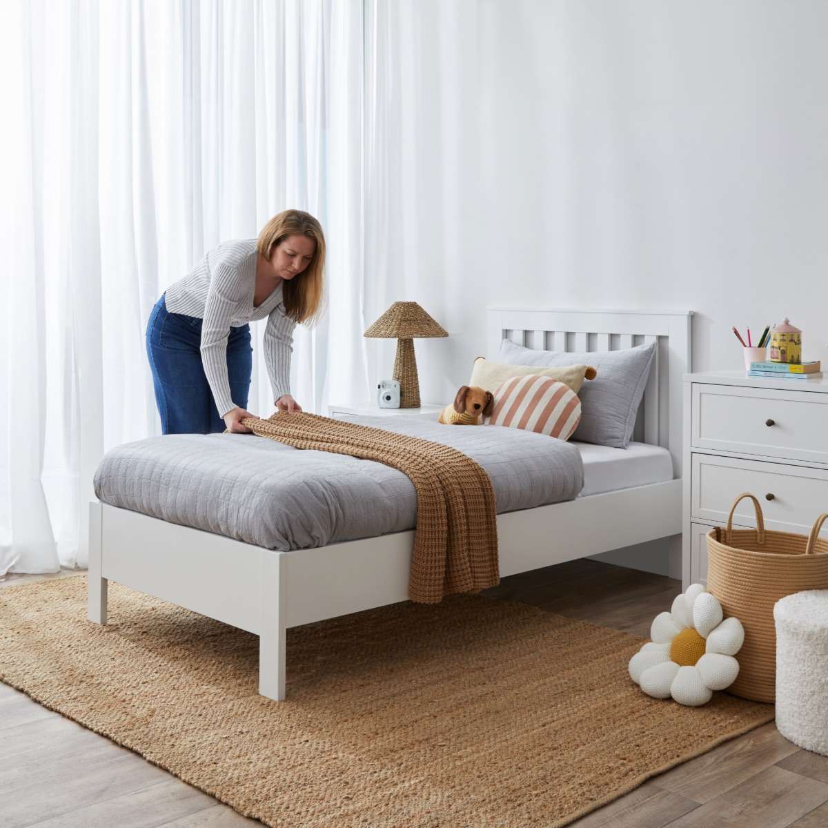 Hamptons Double Bed - White