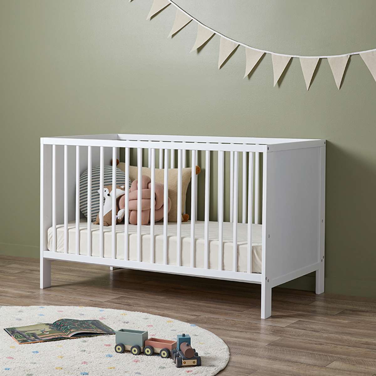 Aspiring White 3-in-1 Cot Conversion Natural Bundle