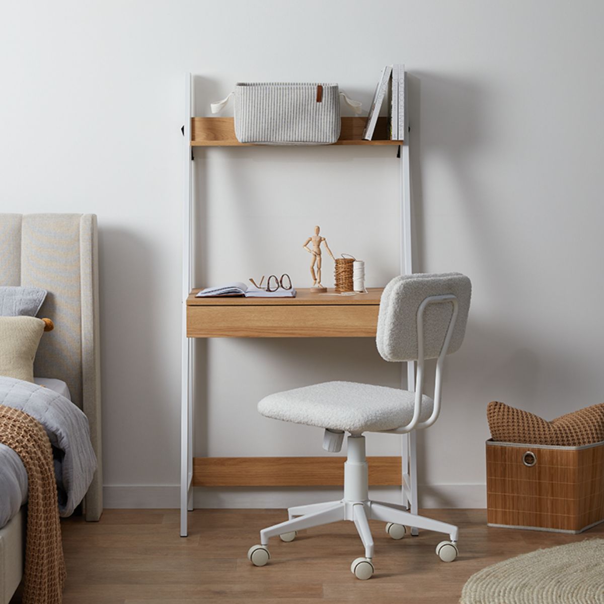 Urban Desk - White