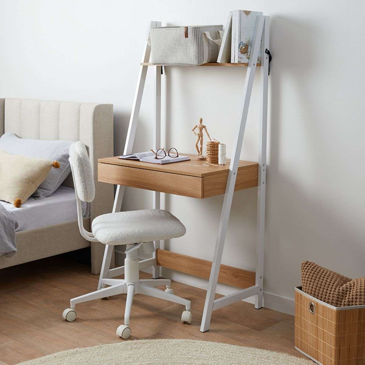 Urban Desk - White