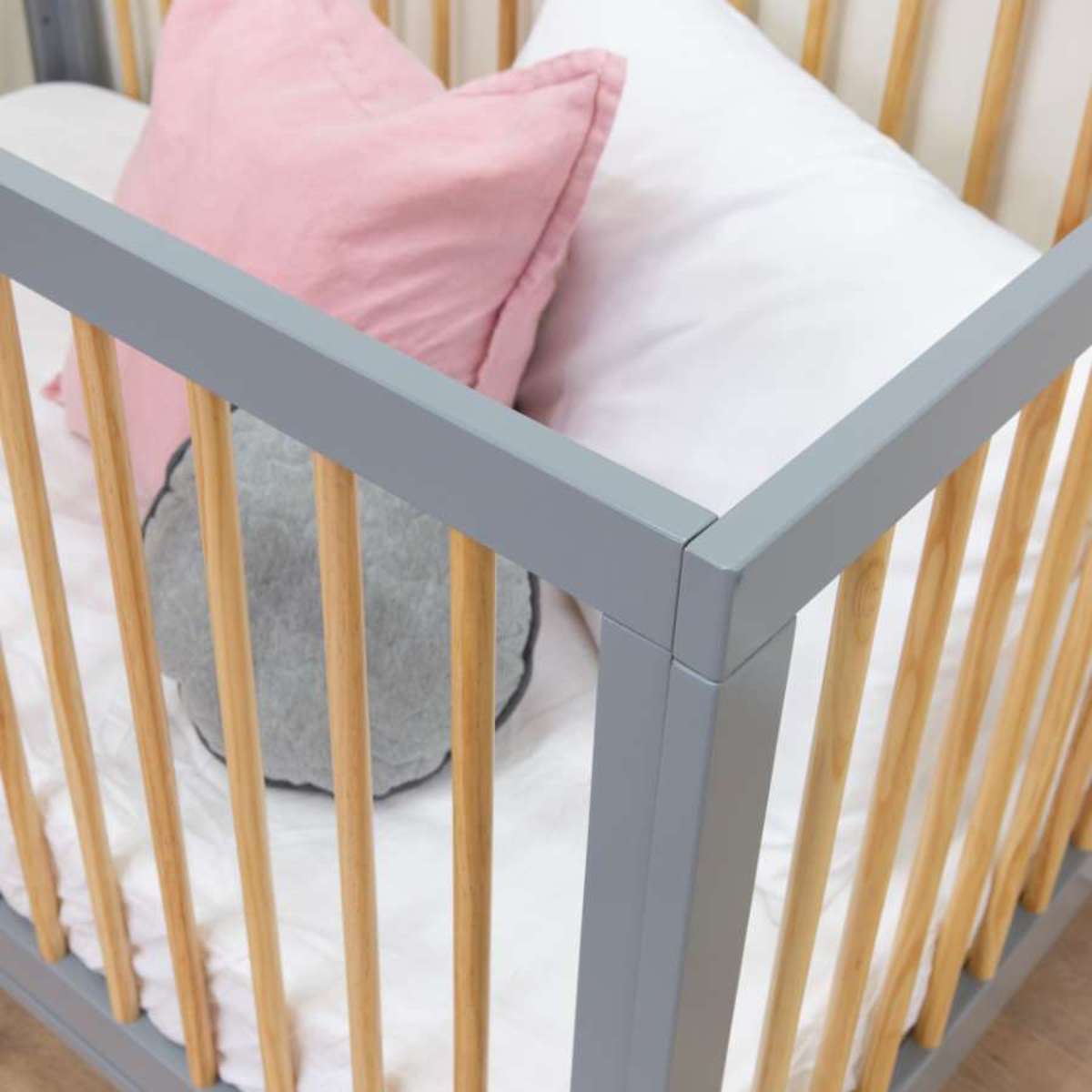Aspen Cot - Grey/Natural