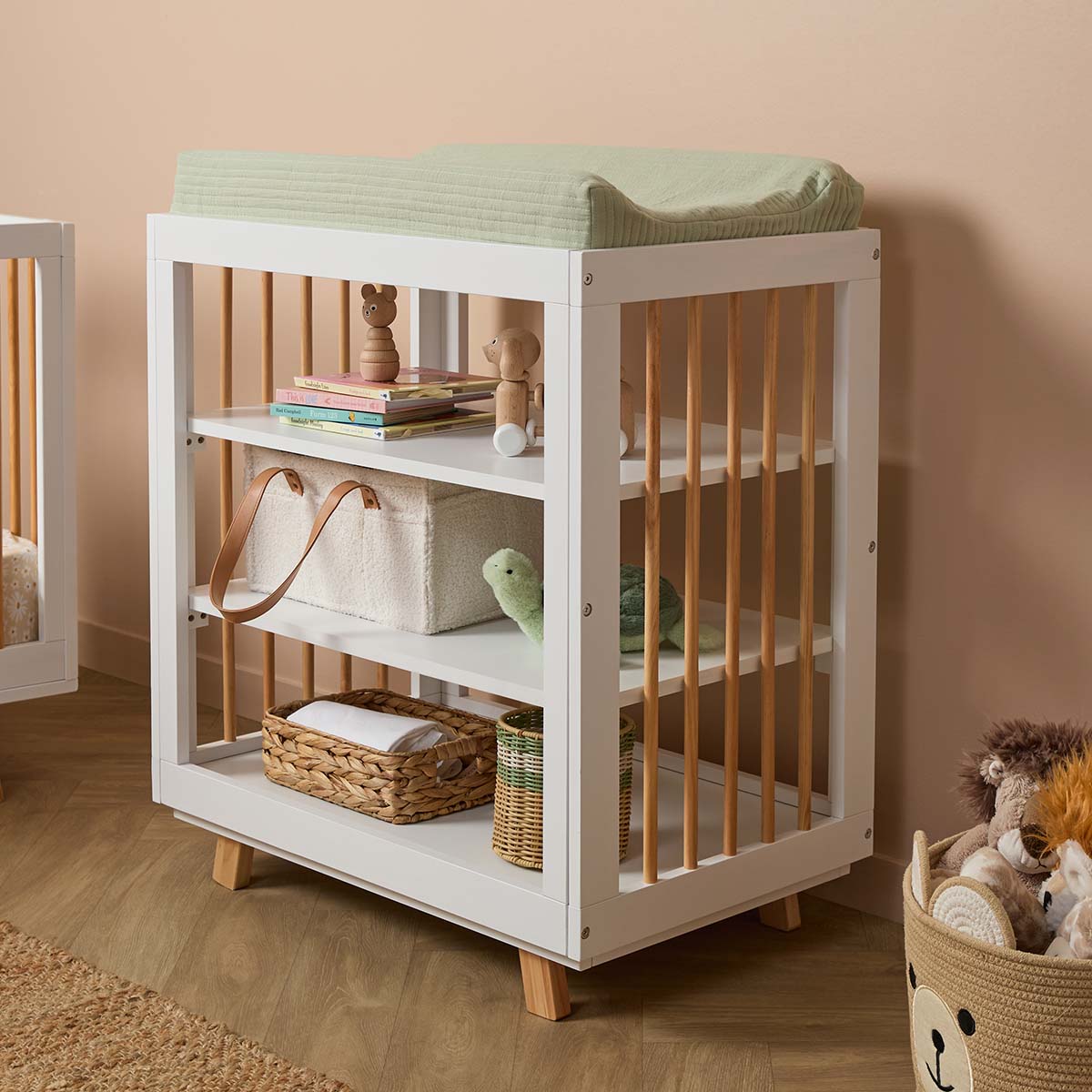 Aspen Change Table - White/Natural