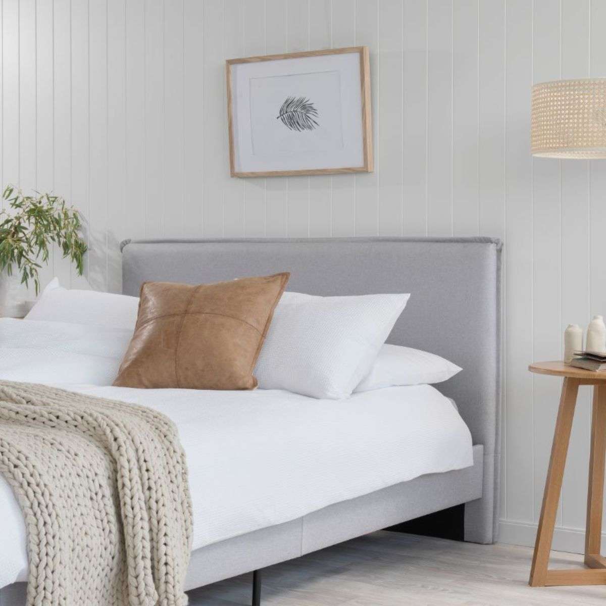 Peyton Queen Bed - Light Grey