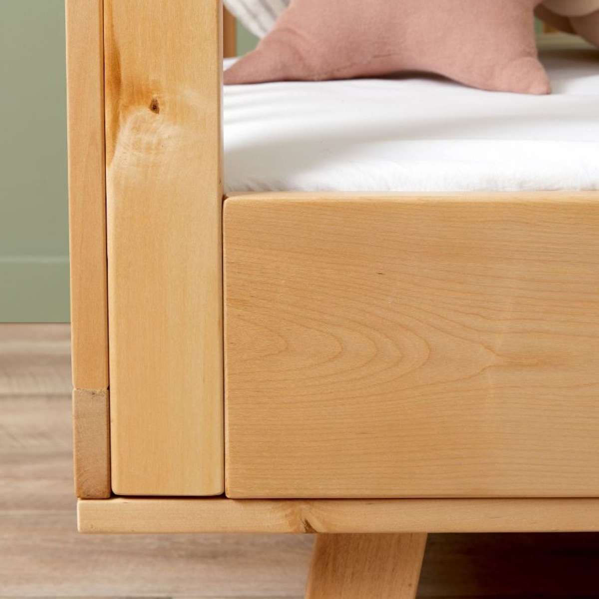 Aspen Cot Toddler Bed Conversion - Natural
