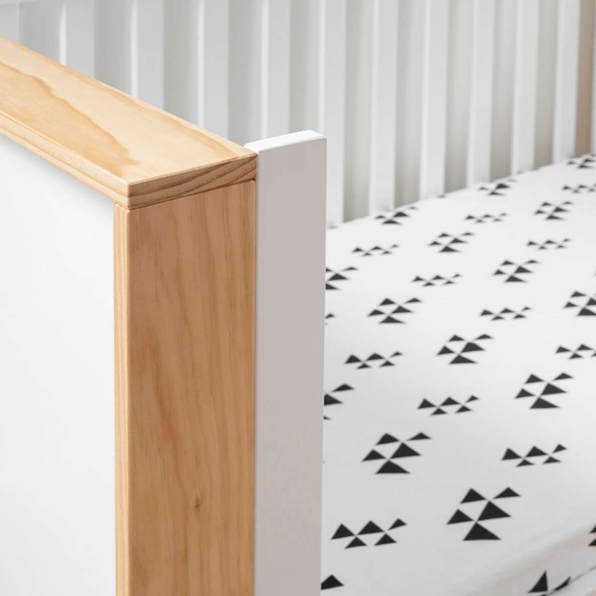 Boston White/Natural 3-in-1 Cot Conversion Bundle