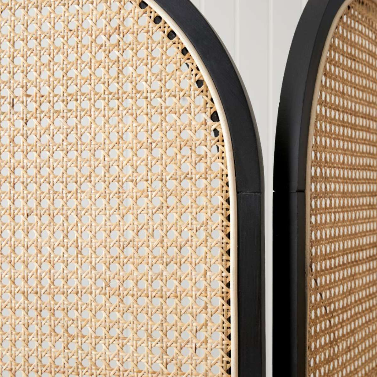 Southport Rattan Screen Divider - Black