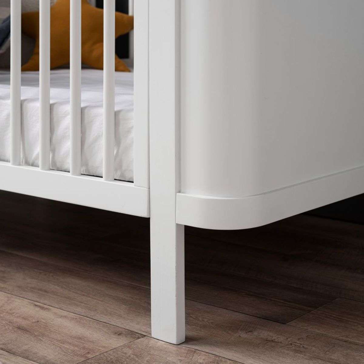 Orlando Contemporary Cot - White