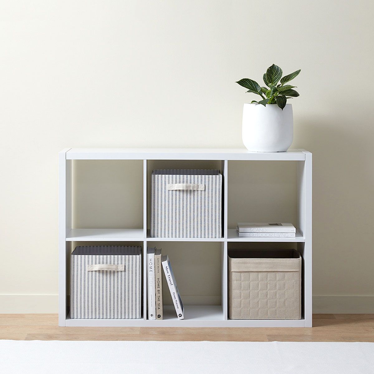 Six Cube - White