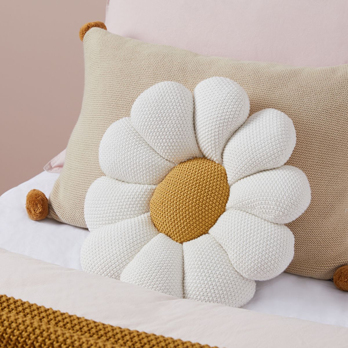 Little Daisy Cushion