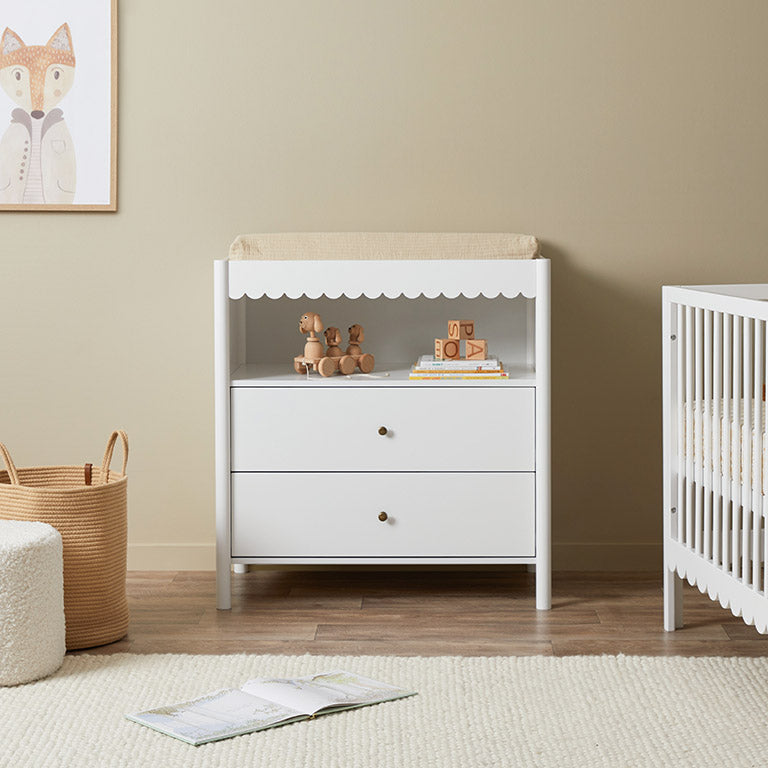Maisie Scalloped Change Table